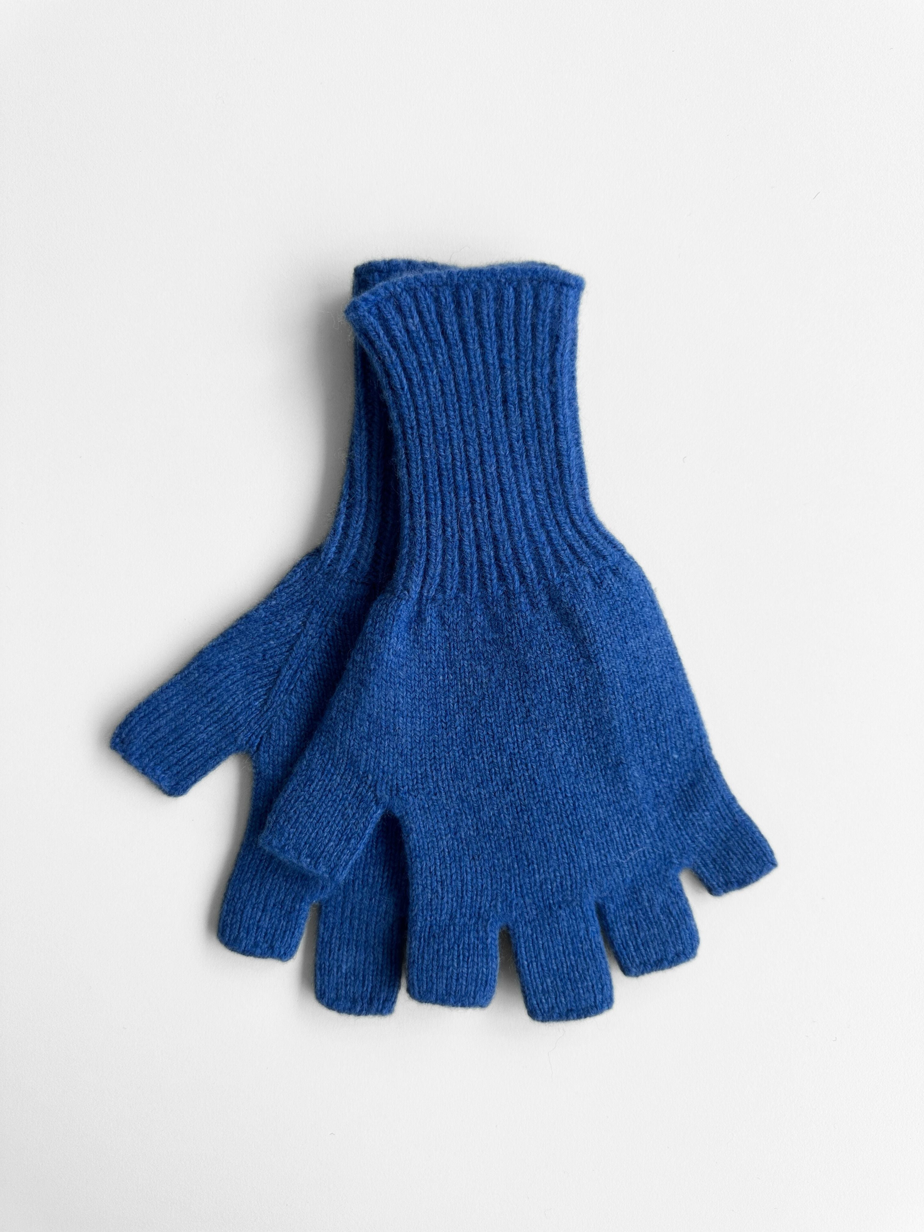 Varma Lambswool Fingerless Gloves