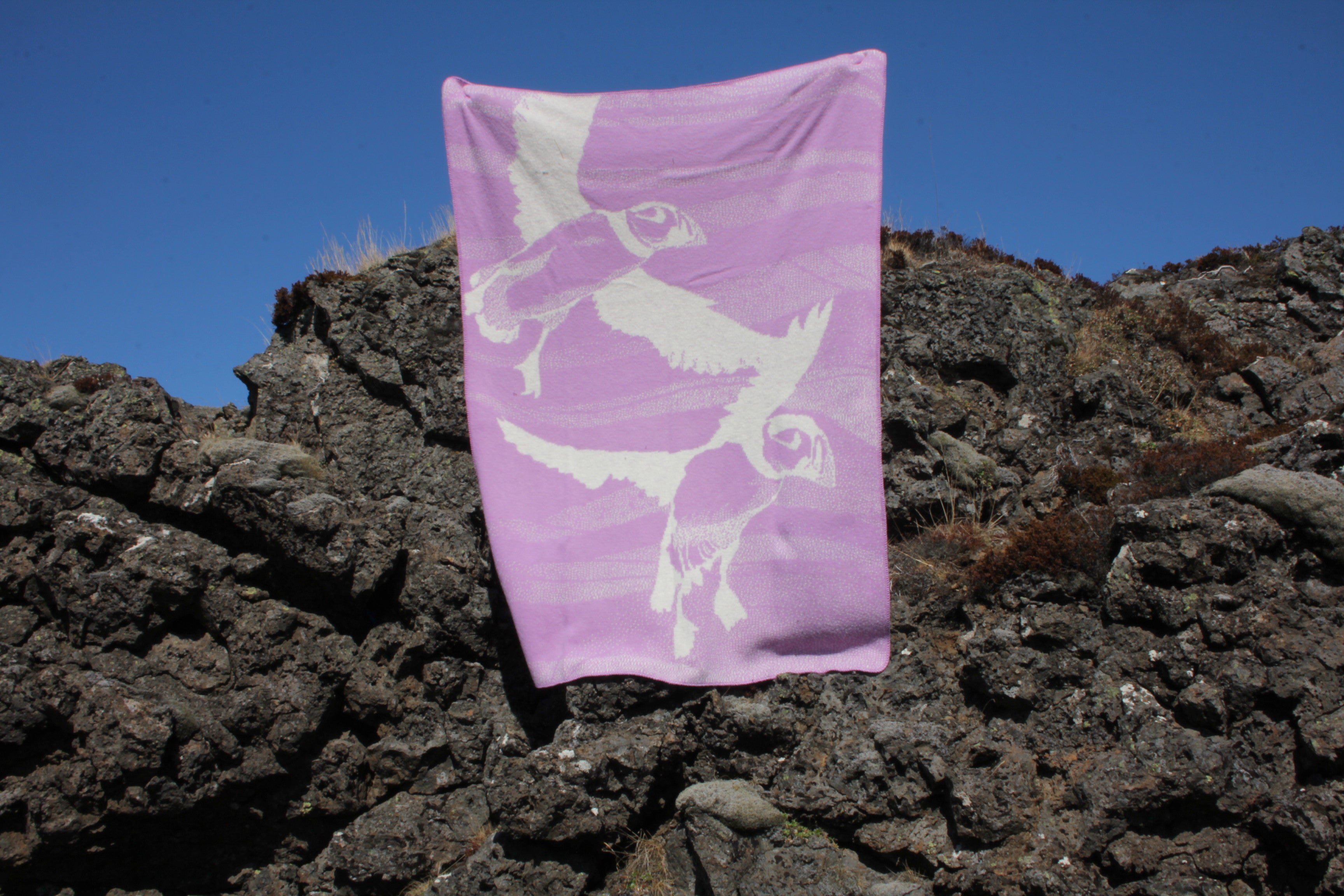 Varma Puffin Double-Sided Wool Blanket