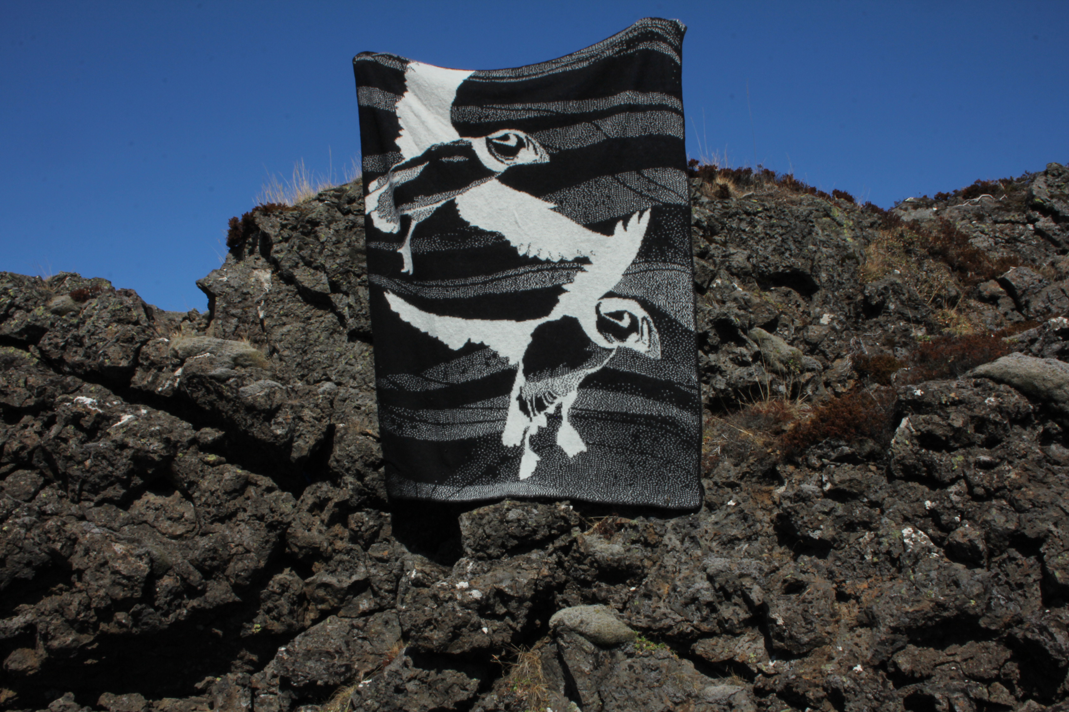 Varma Puffin Double-Sided Wool Blanket