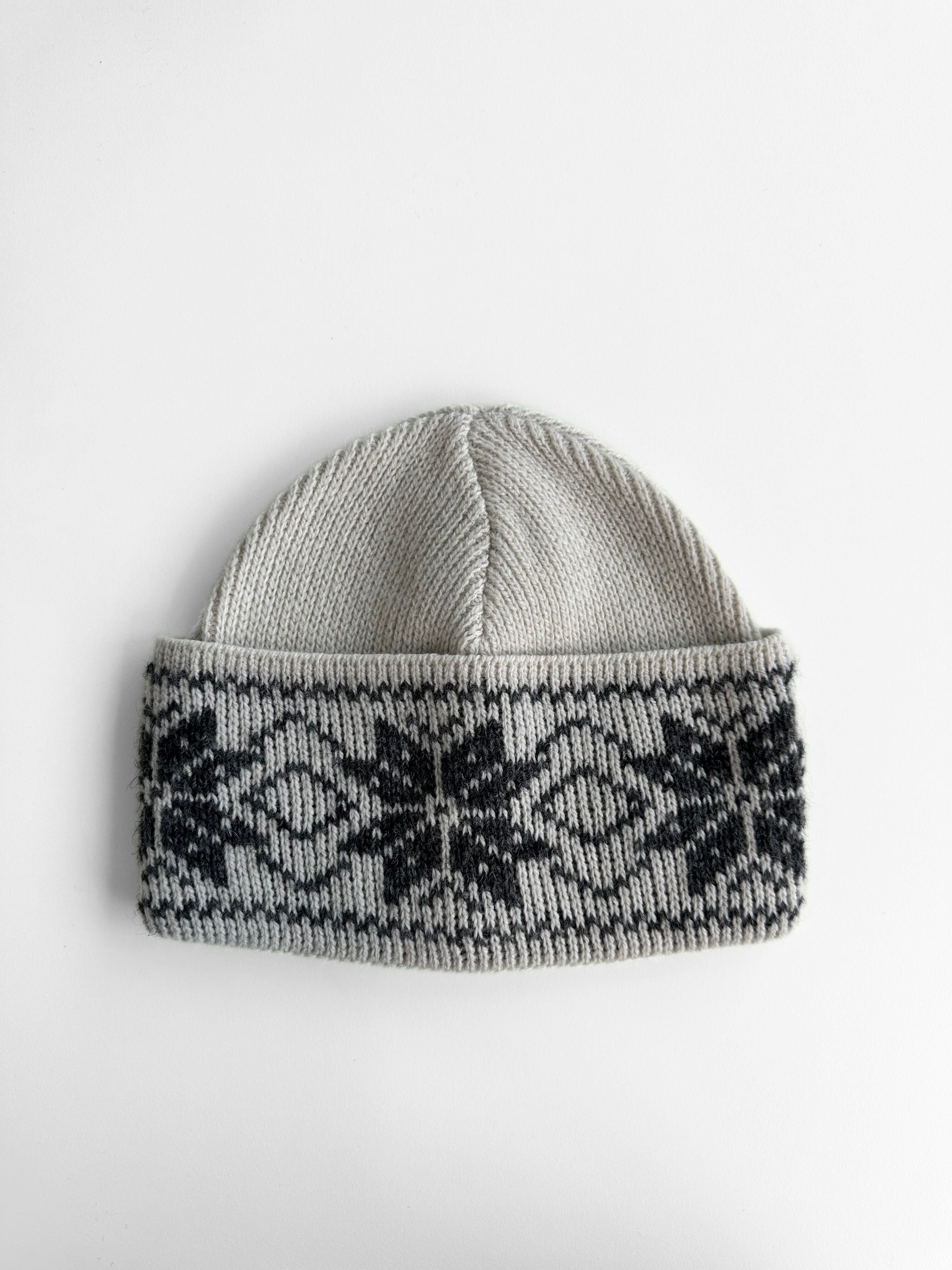 Varma 8 Petal Rose Hat