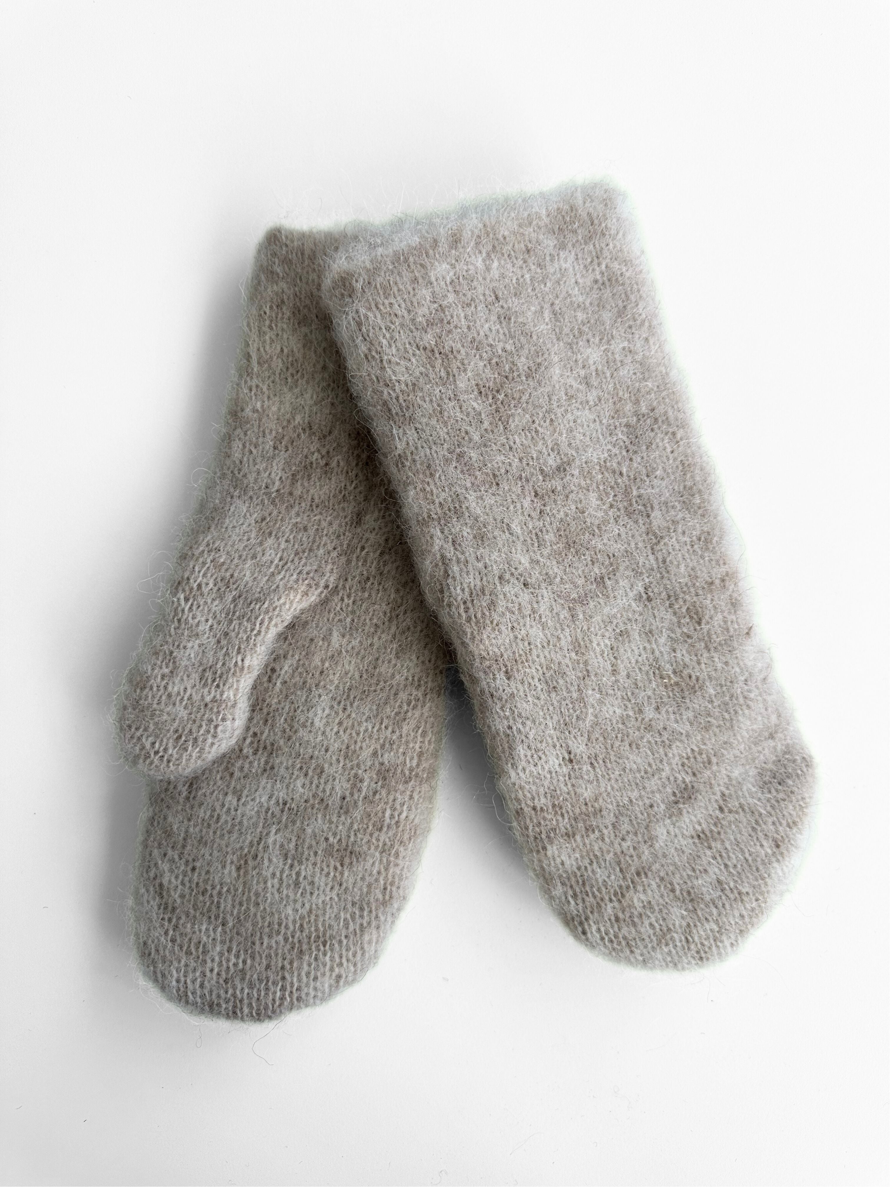 Varma Knitted Brushed Mittens