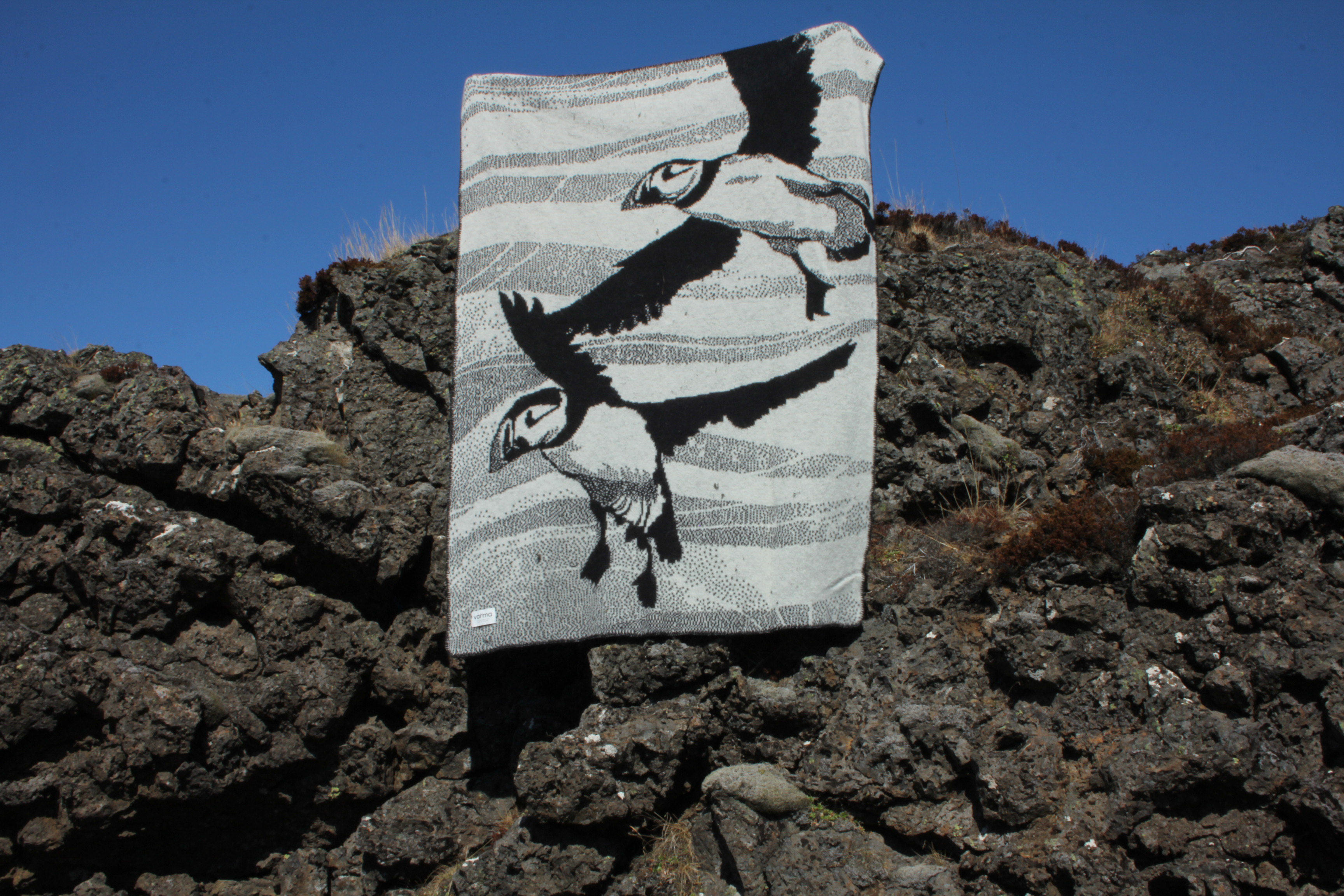 Varma Puffin Double Sided Blanket