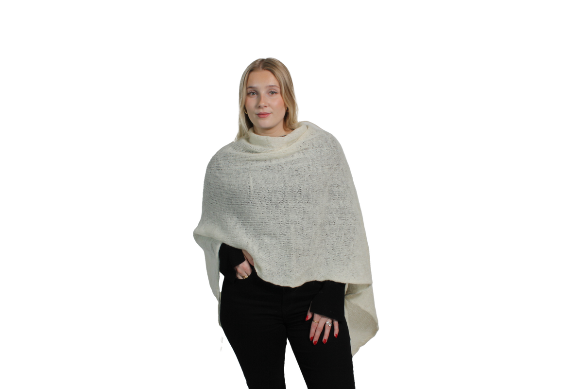 Lotta - Light Poncho (100% Icelandic Wool)